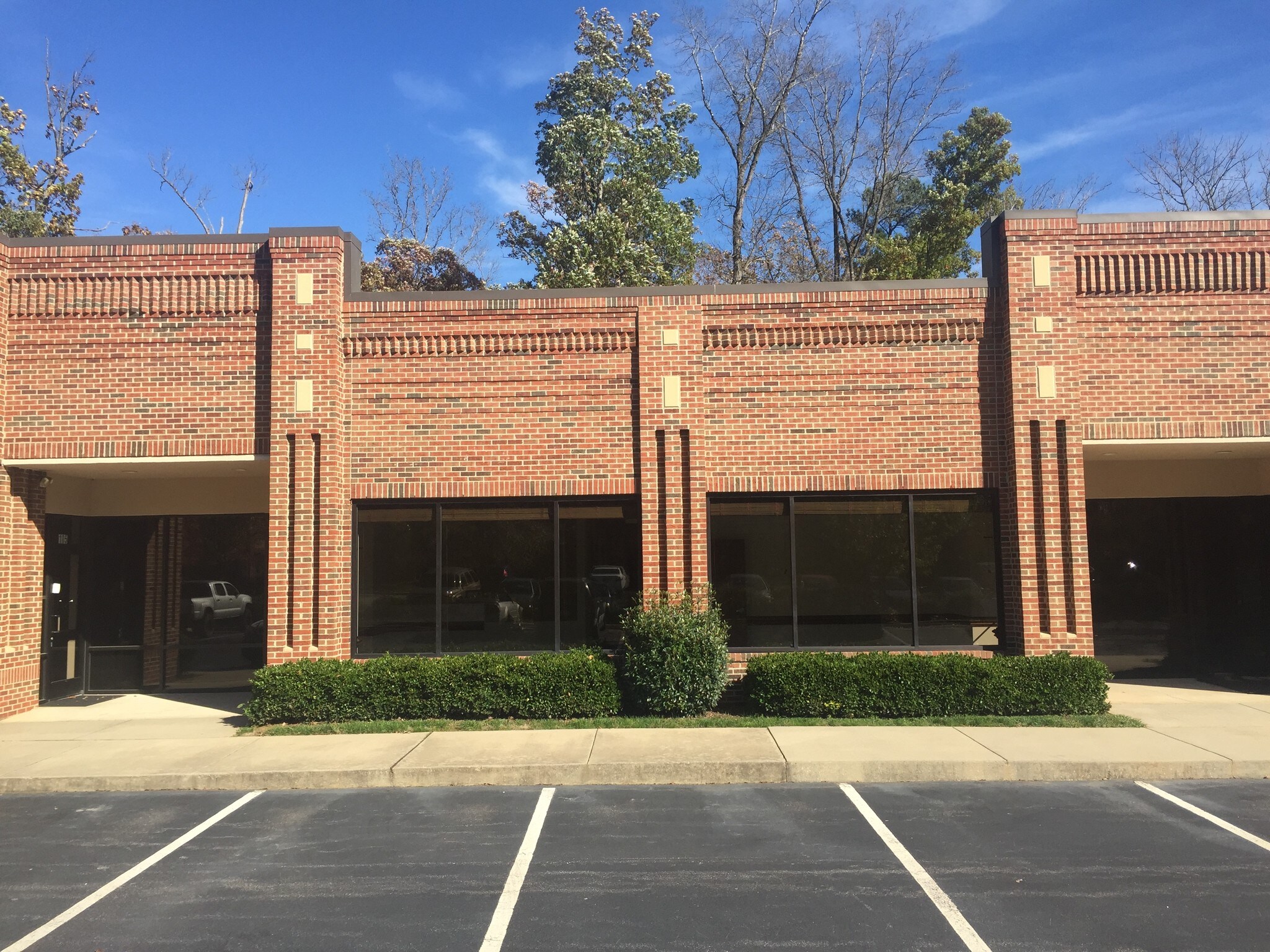 200 Cascade Pointe Ln, Cary, NC 27513 Bldg II