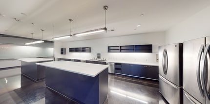 635 Elliott Ave W, Seattle, WA for lease Building Photo- Image 1 of 2