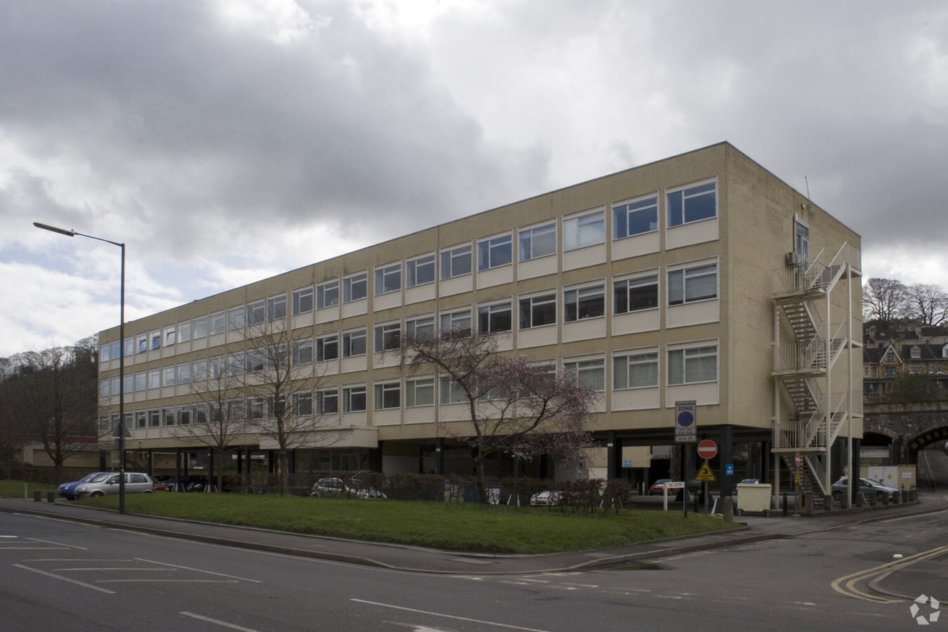 Lower Bristol Rd, Bath, BA2 3BA Beazer House