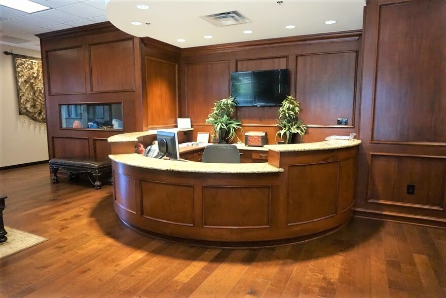 1800 N Interstate 35 E Carrollton Tx 75006 Retail For Lease Loopnet Com