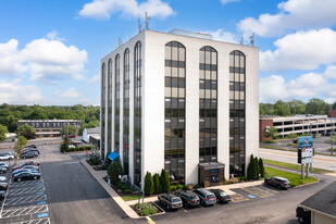 1111 S Alpine Rd, Rockford IL - Drive Through Restaurant