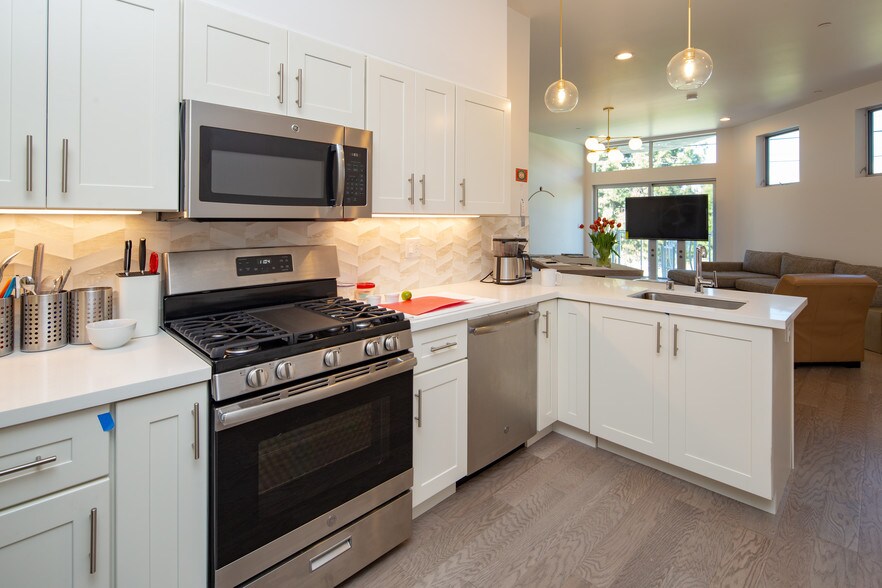 350 4th St, Oakland, CA for sale - Interior Photo - Image 3 of 29