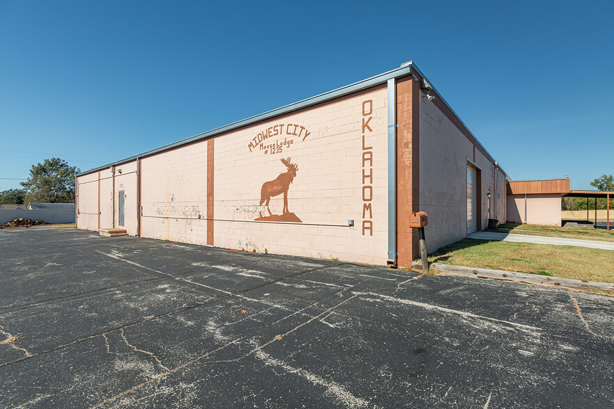 8713 E Main, Midwest City, OK for sale - Building Photo - Image 2 of 15