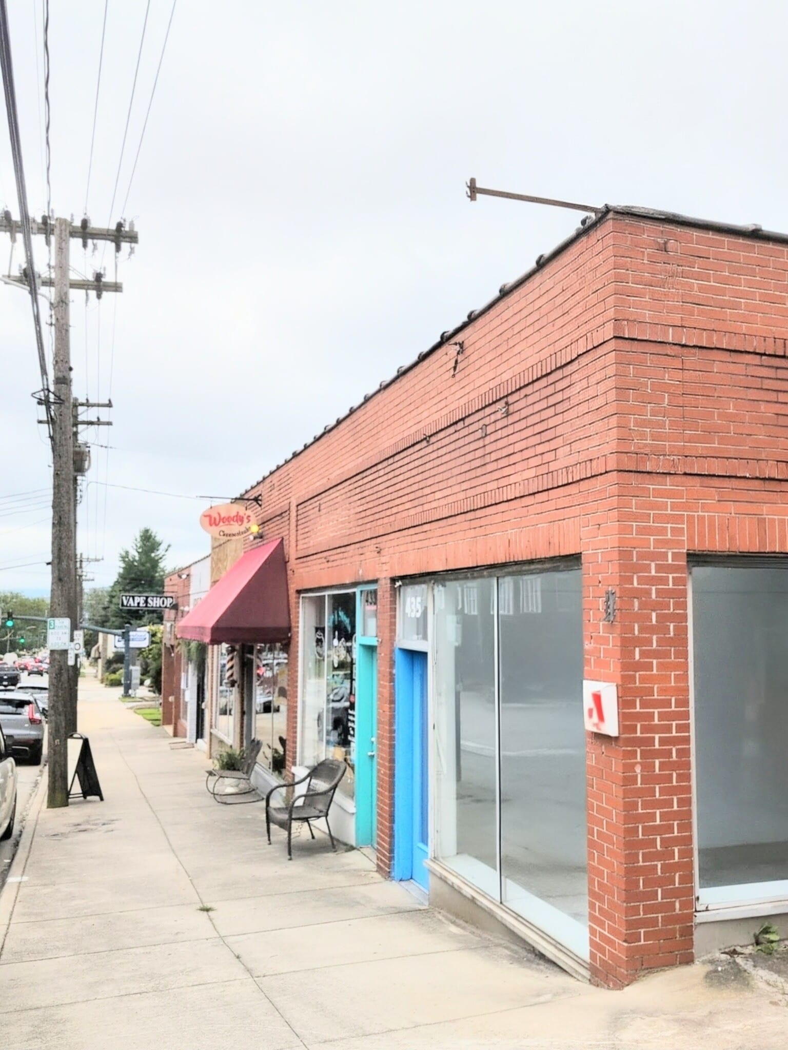 435 N Church St, Hendersonville, NC for lease Interior Photo- Image 1 of 7