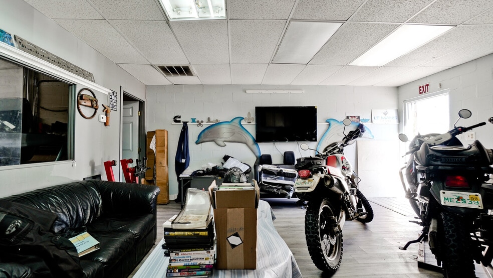 3015 62nd Ave E, Bradenton, FL for lease - Building Photo - Image 3 of 15