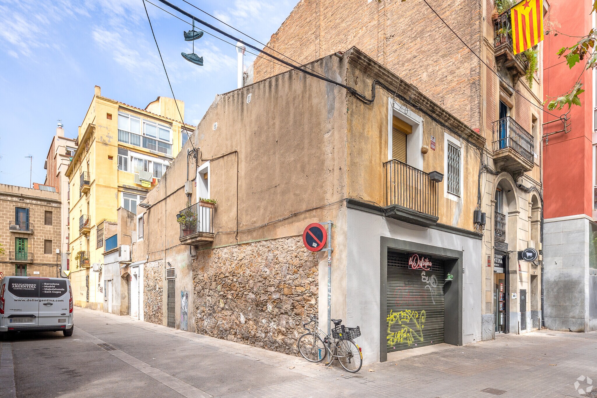 in Barcelona, Barcelona for sale Primary Photo- Image 1 of 1