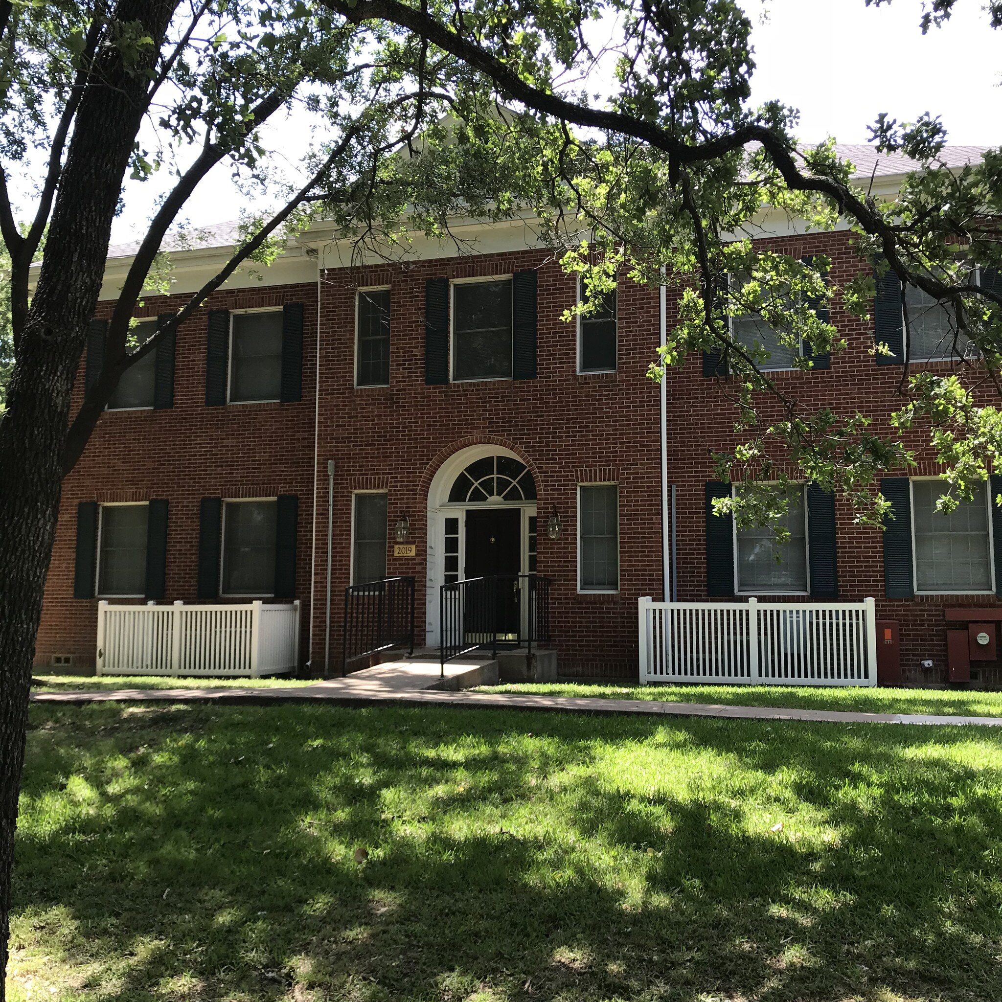 2019 E Lamar Blvd, Arlington, TX for sale Building Photo- Image 1 of 1