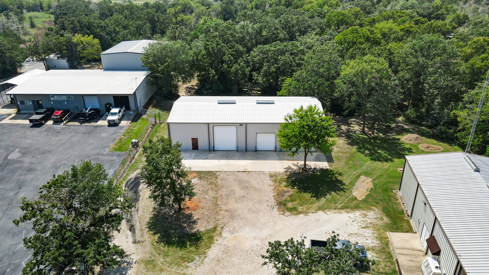 4323 Alexis Ct, College Station, TX for lease - Building Photo - Image 2 of 19