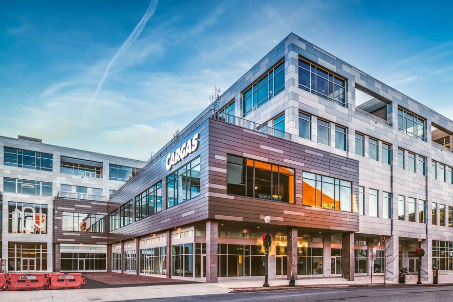 101 N Queen St, Lancaster, PA for lease - Building Photo - Image 2 of 12