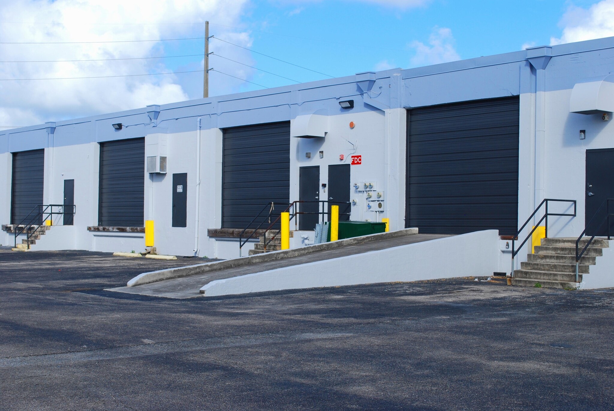 1100 25th St, West Palm Beach, FL for lease Building Photo- Image 1 of 14