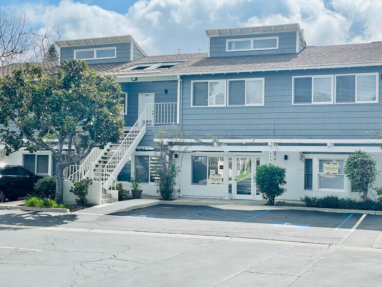 2488 Newport Blvd, Costa Mesa, CA for lease - Building Photo - Image 1 of 15