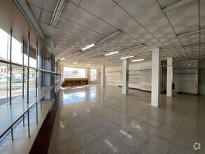 Retail in Parla, Madrid for lease Interior Photo- Image 2 of 4