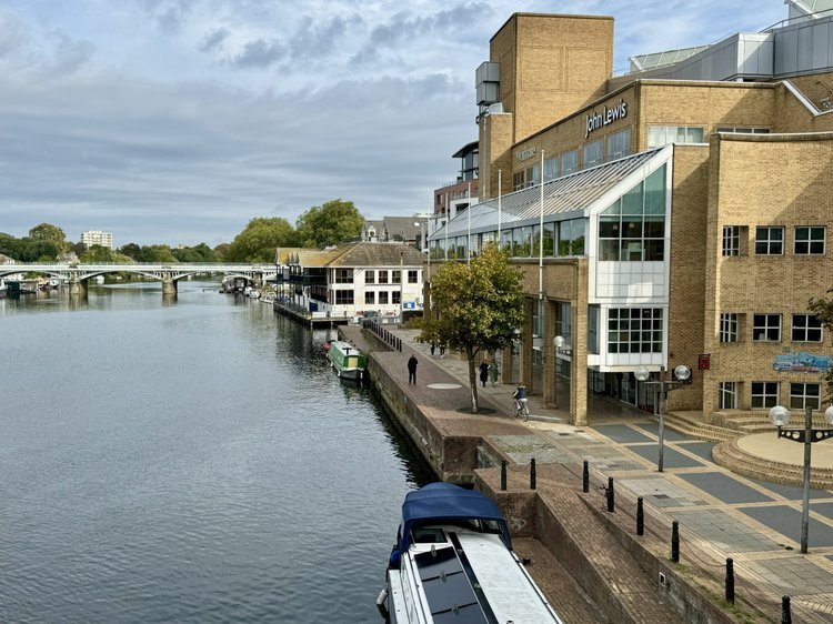 3 Bucklands Wharf, Kingston Upon Thames for lease Primary Photo- Image 1 of 2