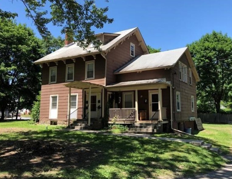 7 Old Pierces Rd, Newburgh, NY for sale - Primary Photo - Image 1 of 1