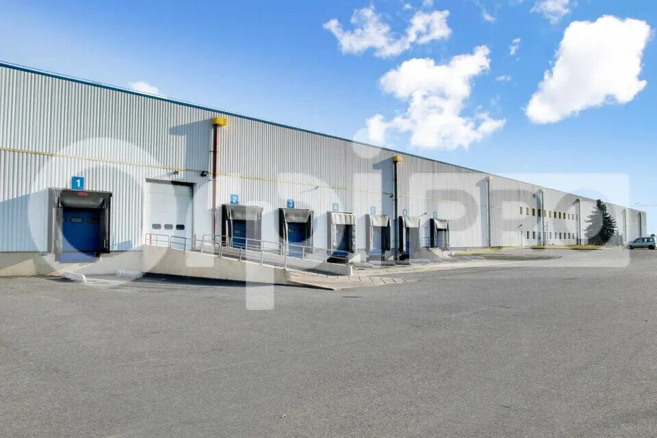 Industrial in La Veuve for lease Building Photo- Image 1 of 7