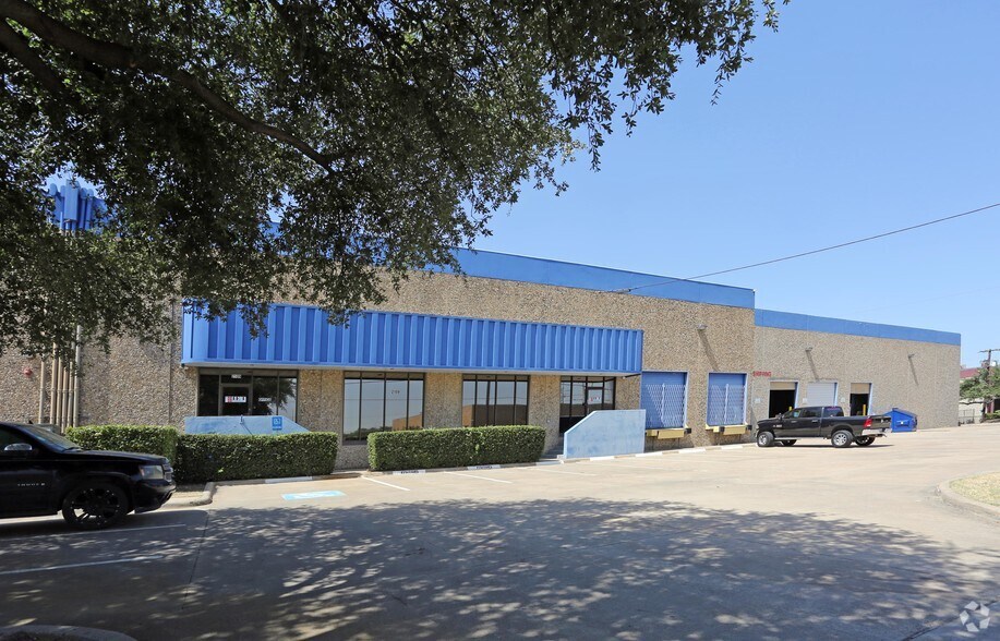 2109 Vanco Dr, Irving, TX for sale - Primary Photo - Image 1 of 1