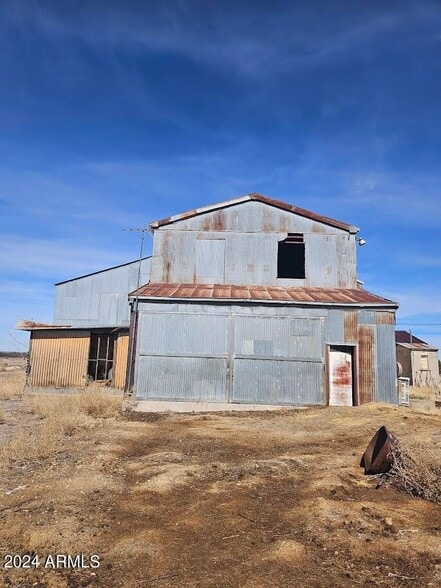 10162 N Central Rd, Elfrida, AZ for sale - Building Photo - Image 2 of 5