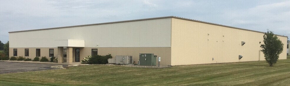 2925 Gary Dr, Plymouth, IN for sale - Primary Photo - Image 1 of 1