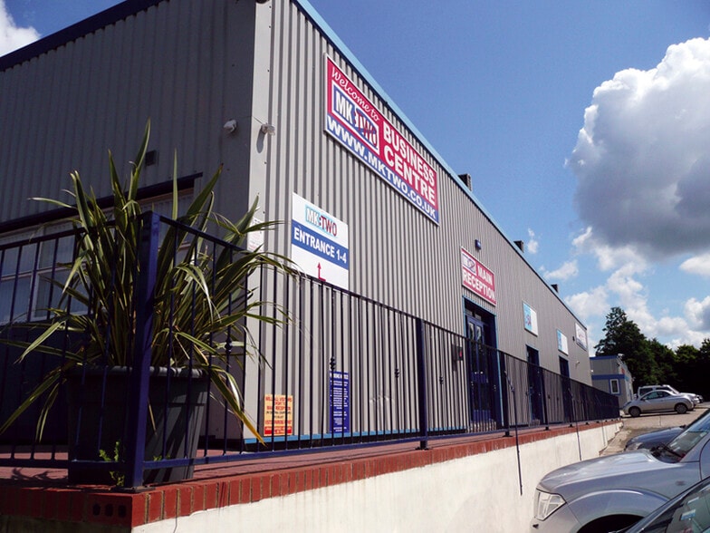 10 First Av, Milton Keynes for lease - Building Photo - Image 1 of 1