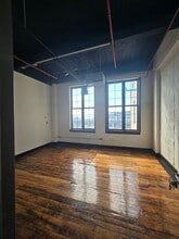 432 Austin Pl, Bronx, NY for lease Interior Photo- Image 2 of 2