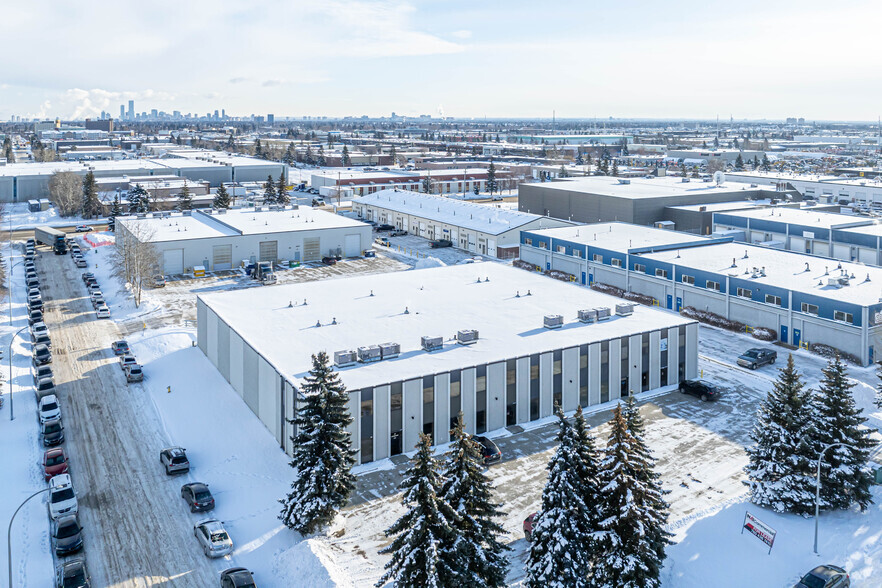 10783-10785 180th St NW, Edmonton, AB for lease - Aerial - Image 3 of 6