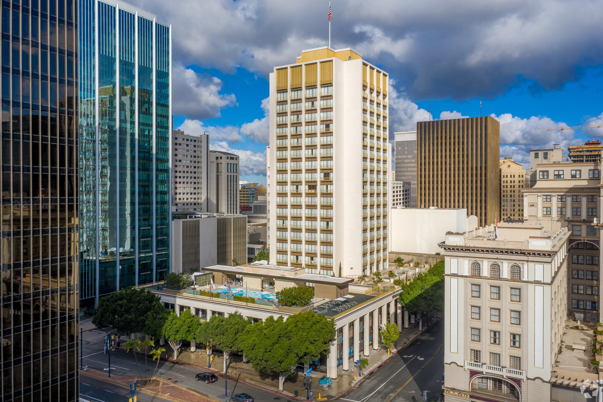 1055 2nd Ave, San Diego, CA for lease Building Photo- Image 1 of 14