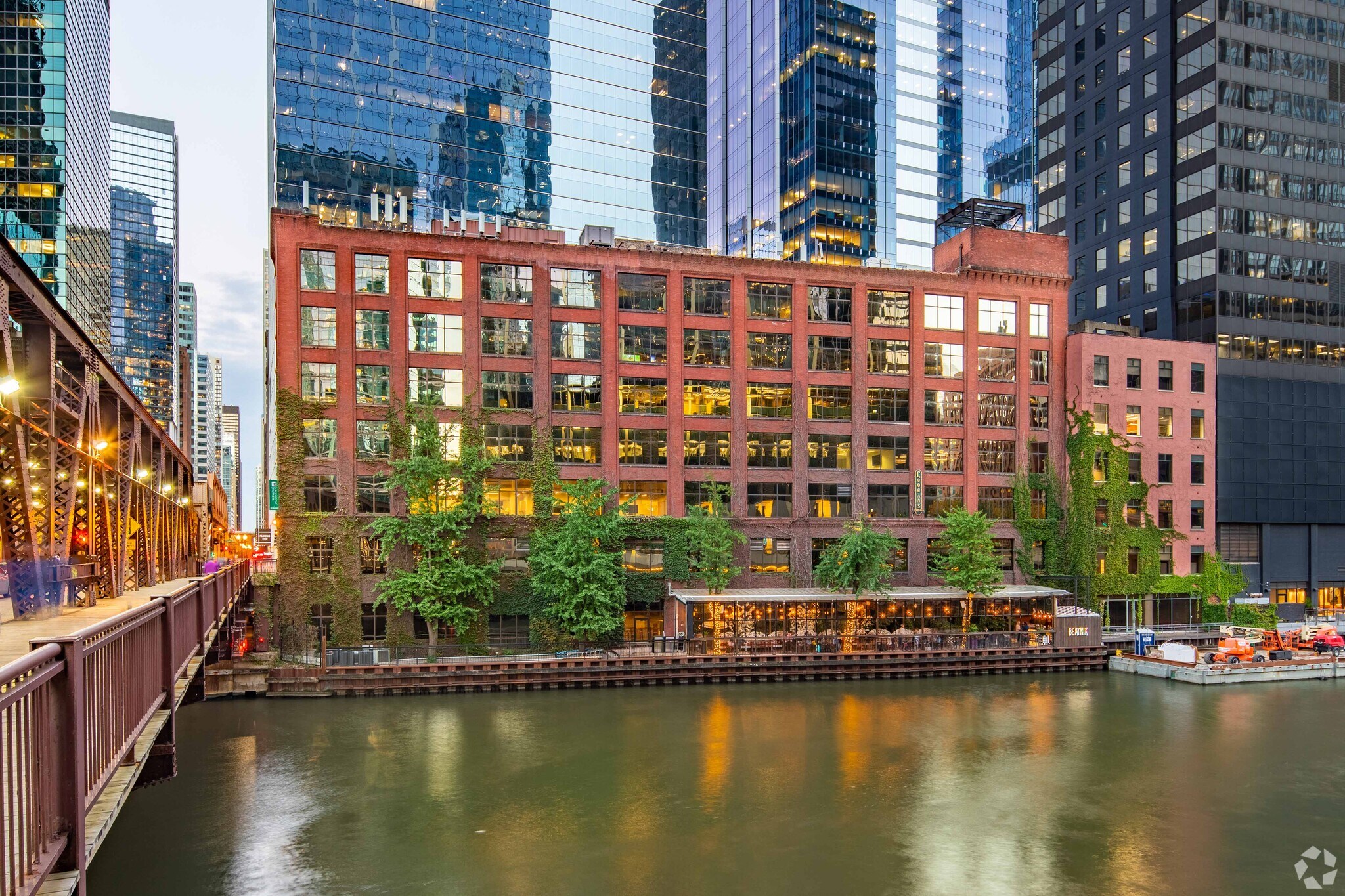 180 N Wacker Dr, Chicago, IL for sale Building Photo- Image 1 of 1