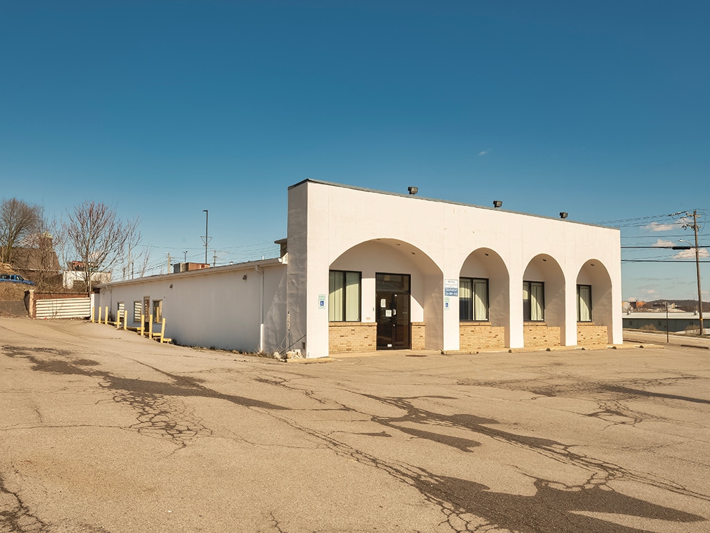 5 Lyn Mar Plz, Lyndora, PA for sale Building Photo- Image 1 of 1