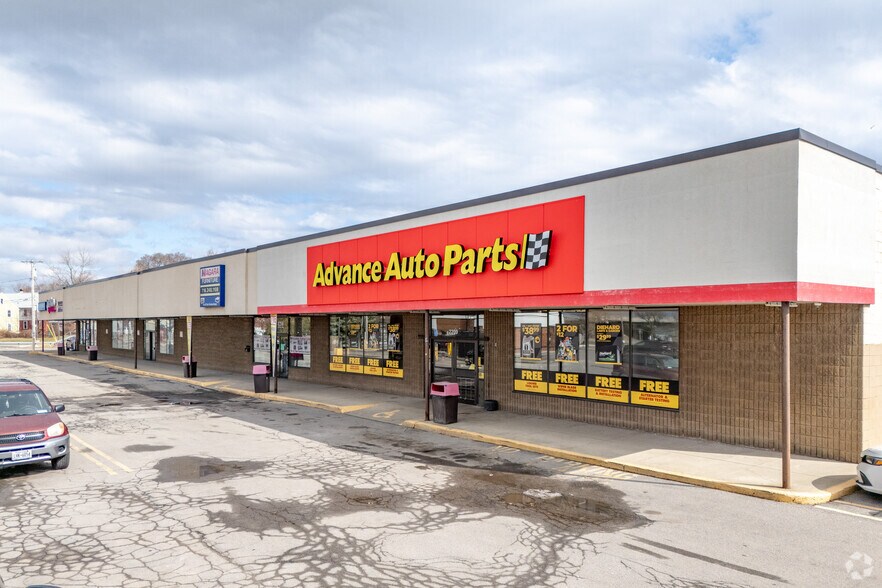 2207-2211 Niagara St, Buffalo, NY for lease - Building Photo - Image 1 of 19