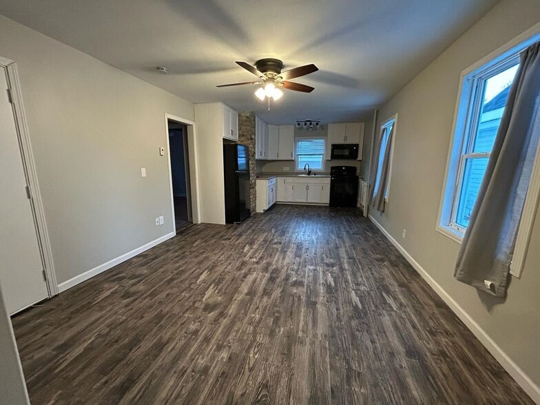 215 S 5th St, Montevideo, MN for sale - Building Photo - Image 1 of 1