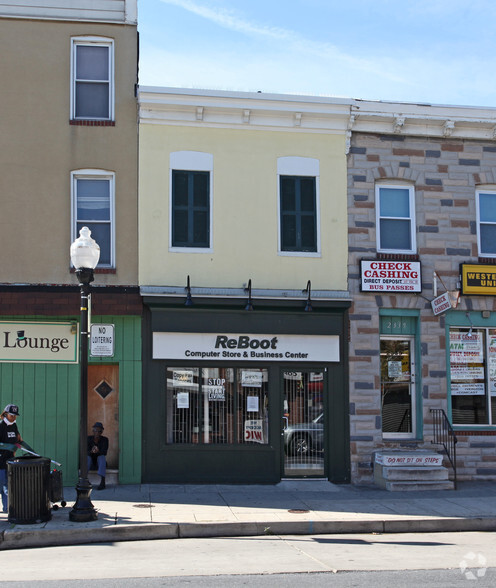 2341 E Monument St, Baltimore, MD for lease - Primary Photo - Image 1 of 2