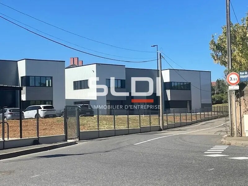 Flex in OULLINS-PIERRE-BÉNITE for sale Building Photo- Image 1 of 12