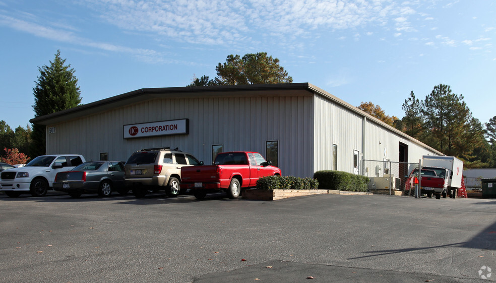 507 Dynamic Dr, Garner, NC for lease - Primary Photo - Image 1 of 12