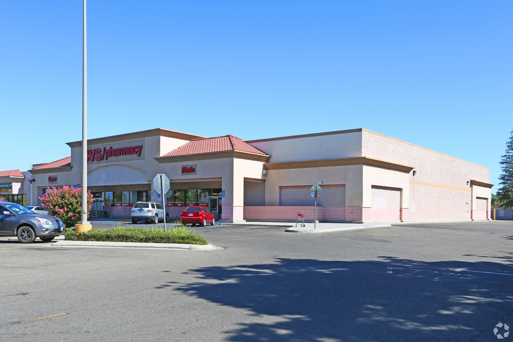 4077 W Clinton Ave, Fresno, CA for sale Primary Photo- Image 1 of 1