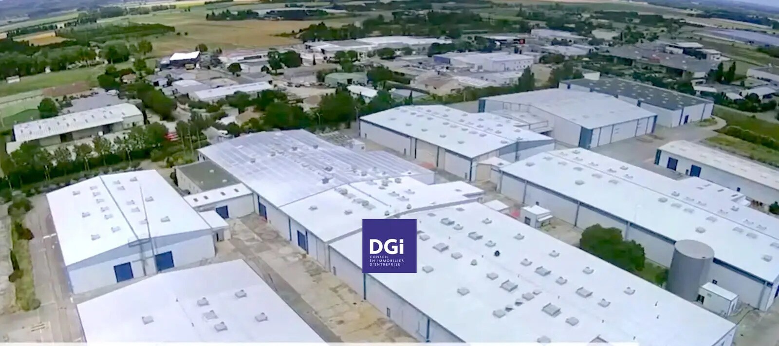 Flex in Tarascon for lease Aerial- Image 1 of 2