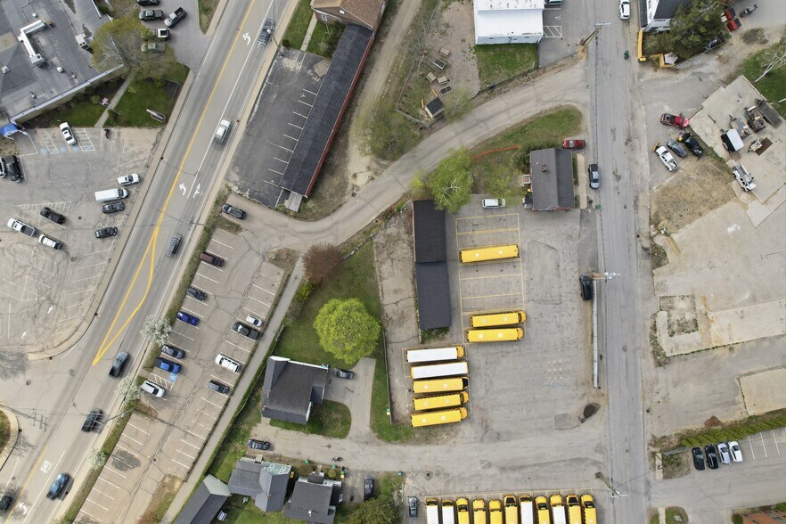 Downtown Redevelopment Opportunity portfolio of 2 properties for sale on LoopNet.com - Building Photo - Image 2 of 9