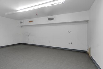 3114 Tonnelle Ave, North Bergen, NJ for lease Interior Photo- Image 2 of 22