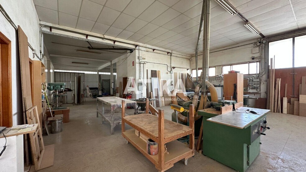 Industrial in Santa Ana for sale - Building Photo - Image 2 of 24