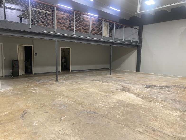 2111 S College Ave, Fort Collins, CO for lease - Building Photo - Image 3 of 13