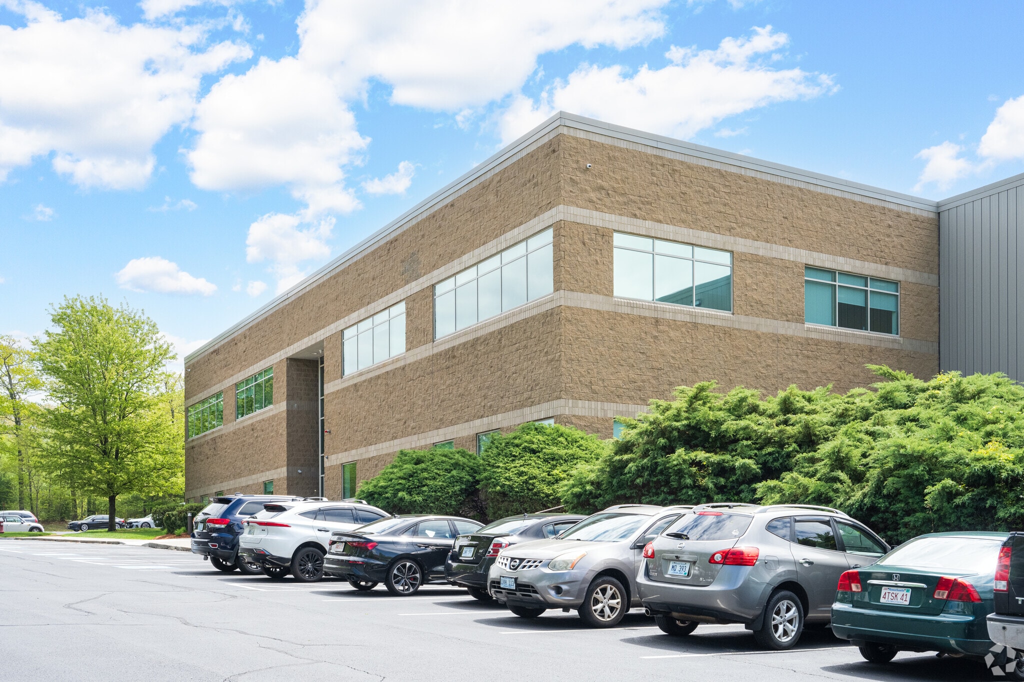 135 Constitution Blvd, Franklin, MA for lease Building Photo- Image 1 of 7