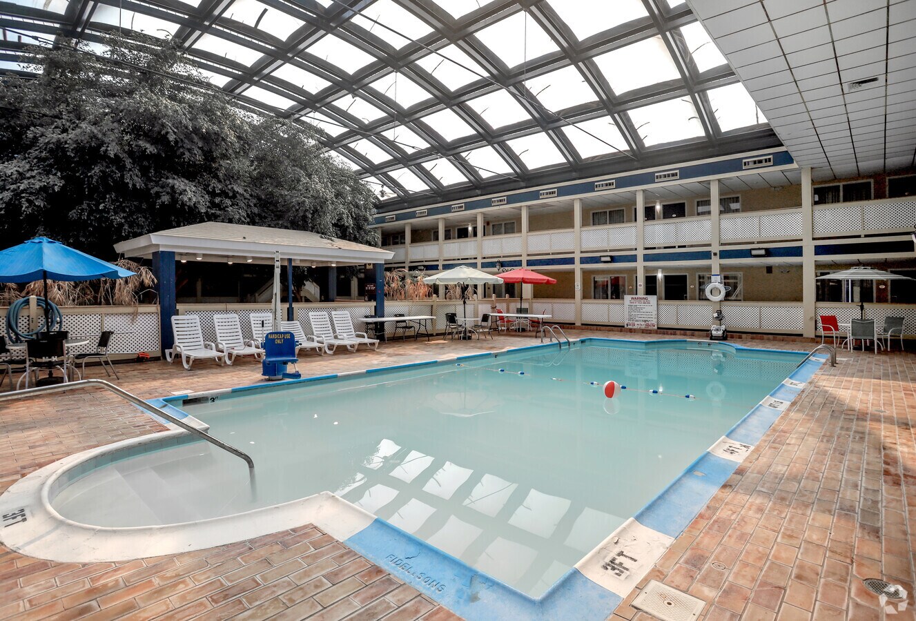 2930 Waterfront Parkway West Dr, Indianapolis, IN 46214