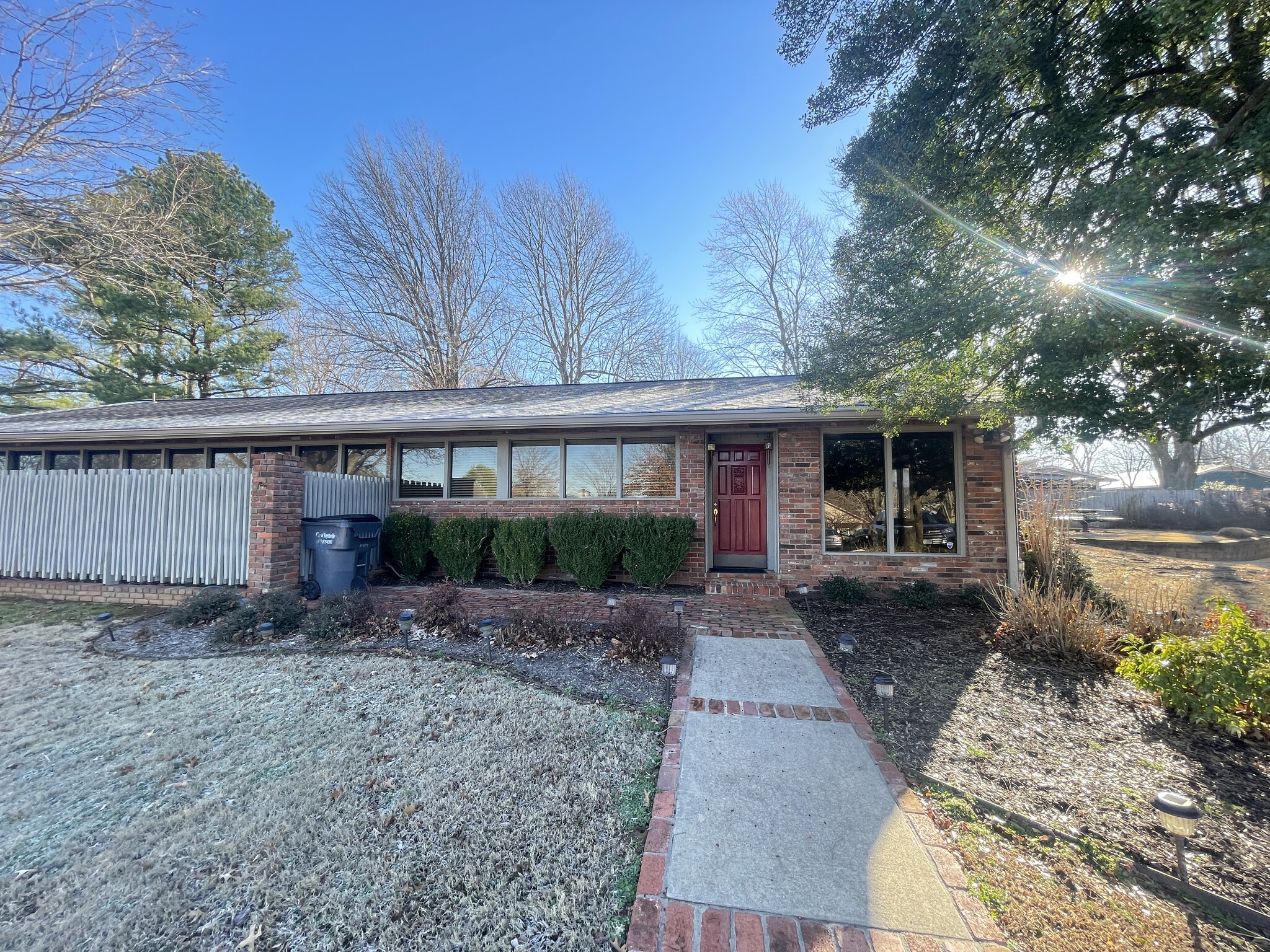 1898 N Hunters Rdg, Fayetteville, AR for lease Building Photo- Image 1 of 16