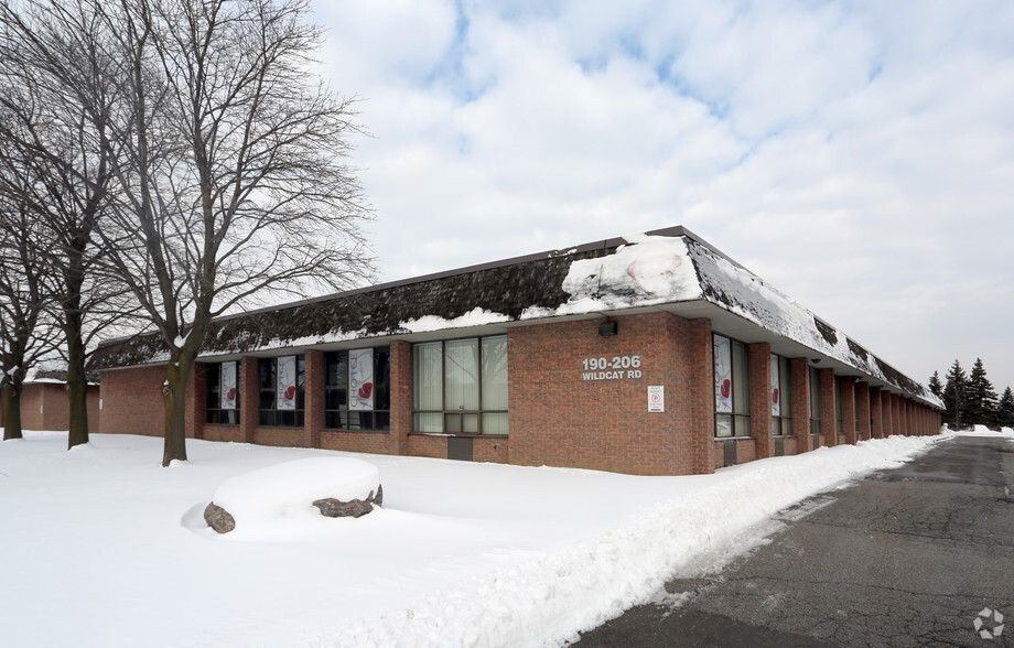 190-206 Wildcat Rd, Toronto, ON for lease - Primary Photo - Image 1 of 3