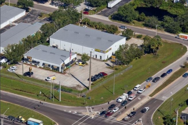 6216 28th St E, Bradenton, FL for sale Primary Photo- Image 1 of 1