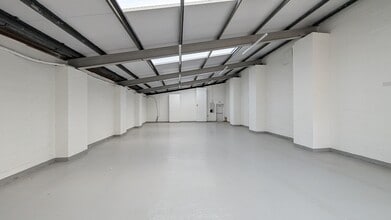 Park Rd, Birmingham for lease Interior Photo- Image 2 of 4