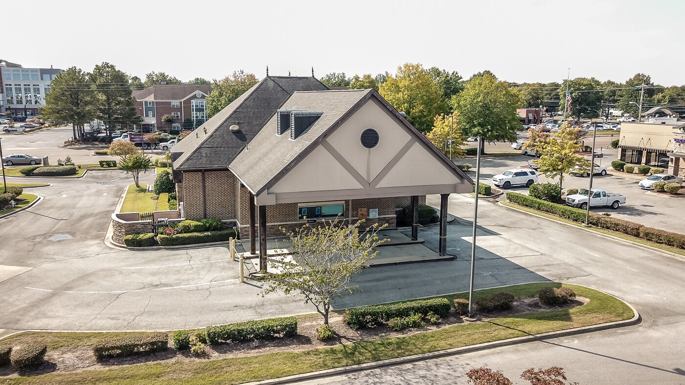 7860 Wolf River Blvd, Germantown, TN 38138 Retail for Lease