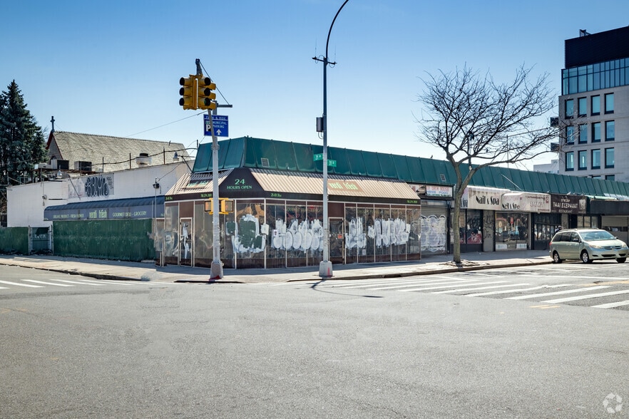 21-01-21-05 31st St, Astoria, NY for sale - Primary Photo - Image 1 of 1