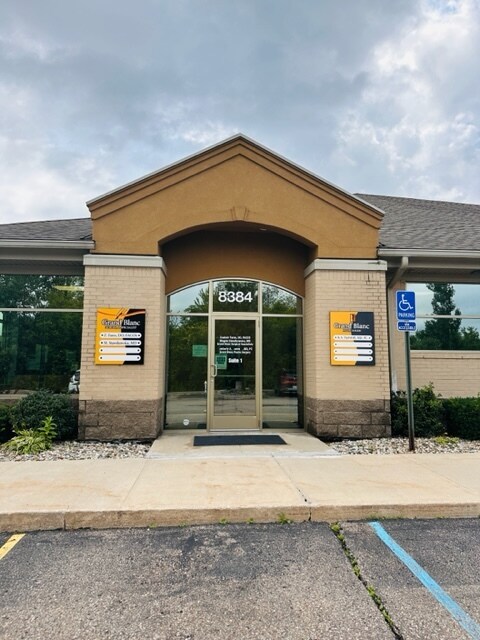 8384 Holly Rd, Grand Blanc, MI for sale Building Photo- Image 1 of 1