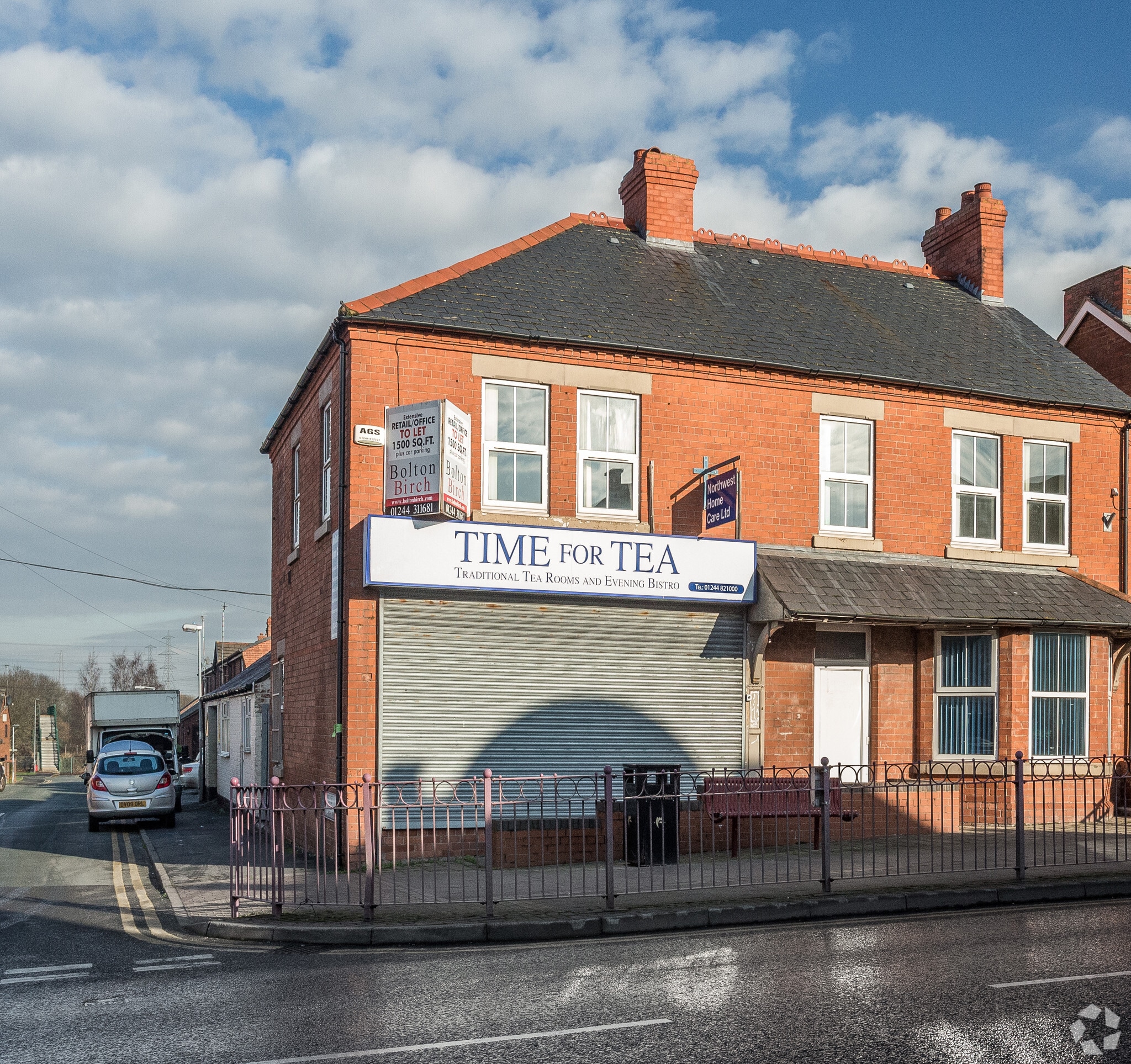 84 Chester Rd W, Deeside for sale Primary Photo- Image 1 of 1