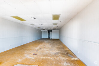 9426-9524 US Highway 19 N, Port Richey, FL for lease Interior Photo- Image 1 of 1